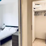 Stay-apartments In Capruzzi With Private Parking Apartmán *