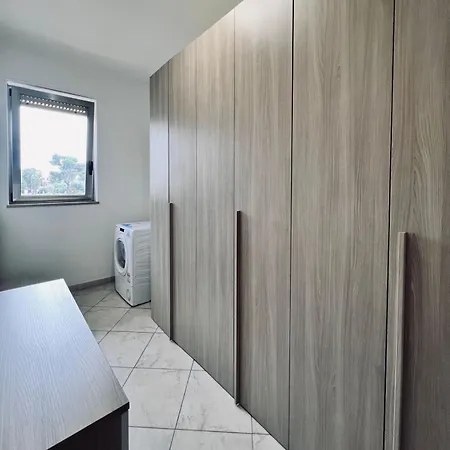 Apartment Stay-apartments In Capruzzi With Private Parking *