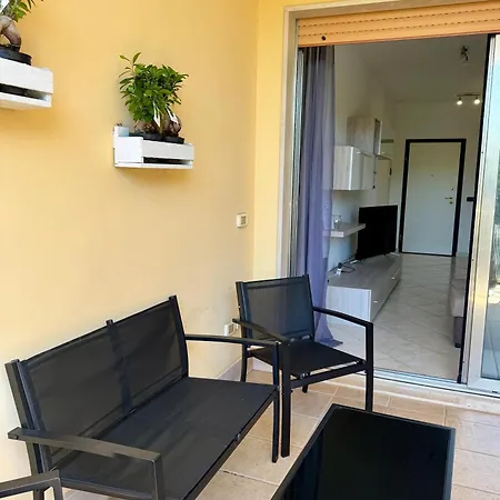 Apartment Stay-apartments In Capruzzi With Private Parking