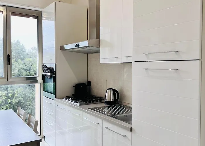 Apartment Stay-apartments In Capruzzi With Private Parking *