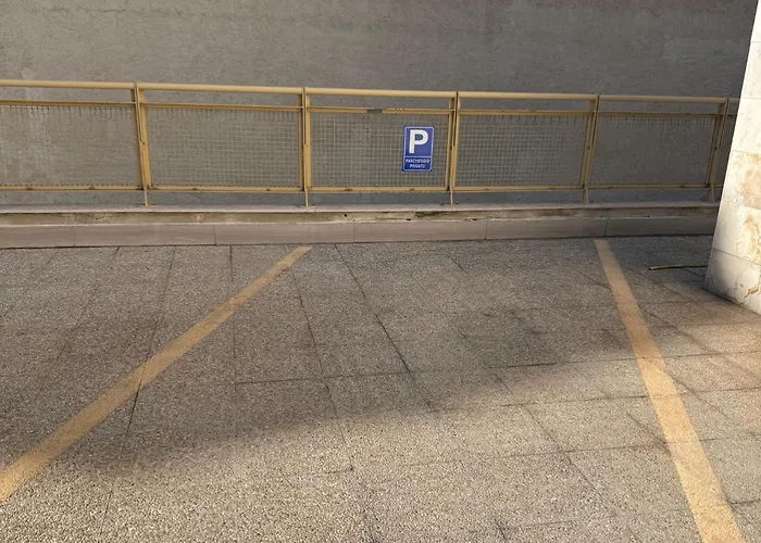 Stay-apartments In Capruzzi With Private Parking Bari