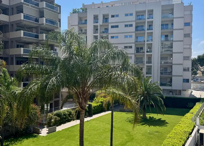 Stay-apartments In Capruzzi With Private Parking Bari