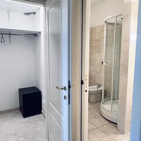 Stay-apartments In Capruzzi With Private Parking Μπάρι