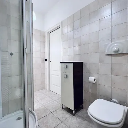 Stay-apartments In Capruzzi With Private Parking Bari