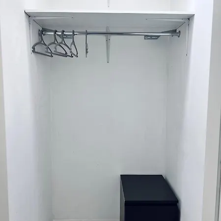 Апартаменти Stay-apartments In Capruzzi With Private Parking