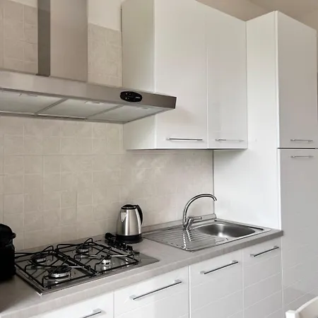 Stay-apartments In Capruzzi With Private Parking * Барі