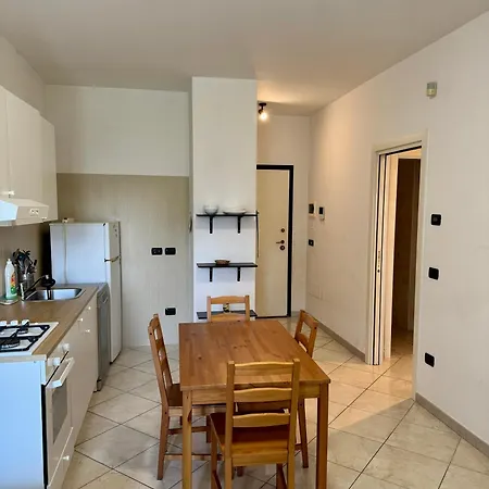 Апартаменти Stay-apartments In Capruzzi With Private Parking Барі